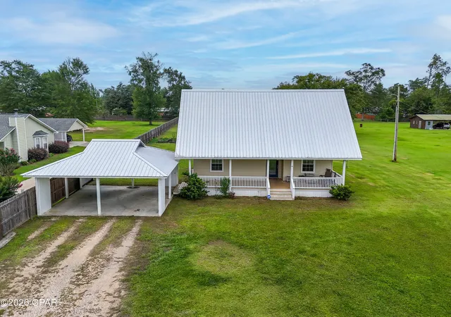Photo 2 of Single family home for sale at 20107 Ne Burns Ave, Blountstown, FL 32424 | MLS# 791773 | Listing updated on 2026-08-23