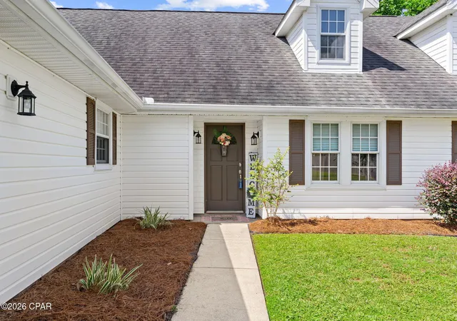 Photo 3 of Single family home for sale at 8614 Wood Cir, Panama City, FL 32404 | MLS# 791838 | Listing updated on 2026-08-22