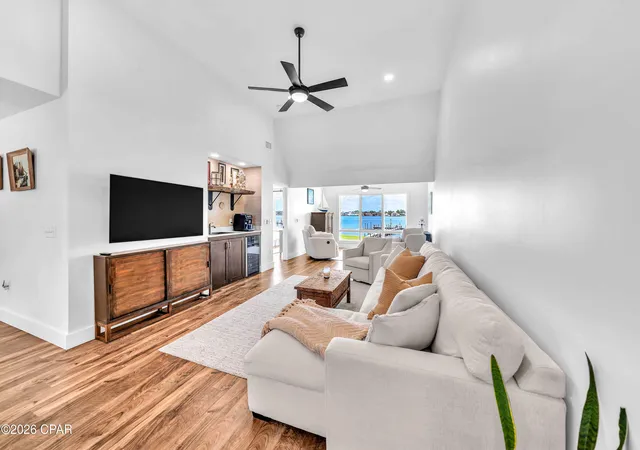 Listing Photo 4 - Condo for sale in building located at 4400 Kingfish Ln, Panama City Beach, FL 32408 - Unit #326