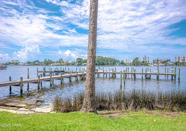 Listing Photo 3 - Condo for sale in building located at 6909 N Lagoon Dr, Panama City Beach, FL 32408 - Unit #E2