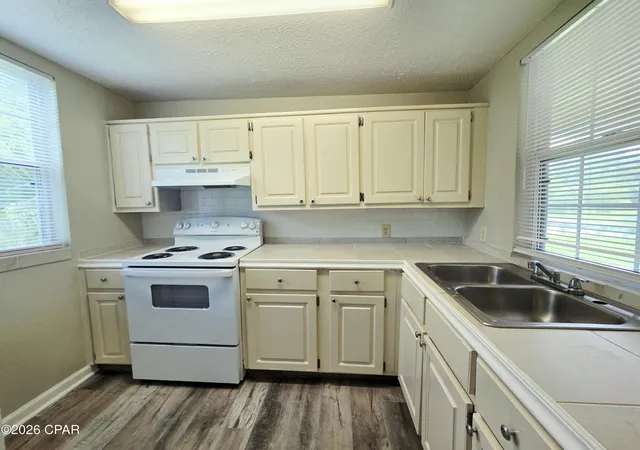 Photo 3 of Single family home for sale at 511 Harlem Ave, Panama City, FL 32401 | MLS# 791936 | Listing updated on 2026-09-15