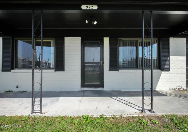 Photo 2 of Single family home for sale at 922 Everitt Ave, Panama City, FL 32401 | MLS# 792057 | Listing updated on 2026-08-25