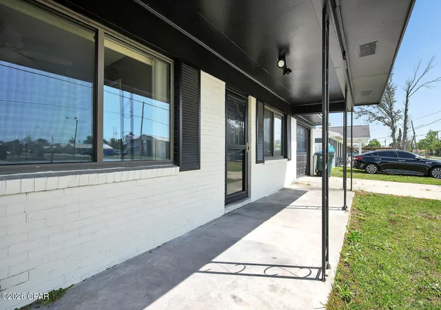 Photo 3 of Single family home for sale at 922 Everitt Ave, Panama City, FL 32401 | MLS# 792057 | Listing updated on 2026-08-25