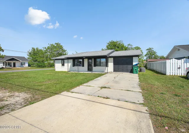 Photo 3 of Single family home for sale at 922 Everitt Ave, Panama City, FL 32401 | MLS# 792057 | Listing updated on 2026-08-25