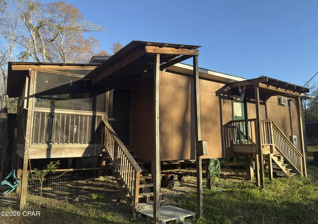 Photo 3 of Single family home for sale at 223 Highroller Soldier Dr, Wewahitchka, FL 32465 | MLS# 792081 | Listing updated on 2026-09-10