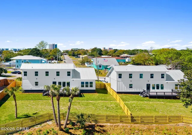 Photo 2 of Single family home for sale at 227 Lullwater Dr, Panama City Beach, FL 32413 | MLS# 792142 | Listing updated on 2026-08-31