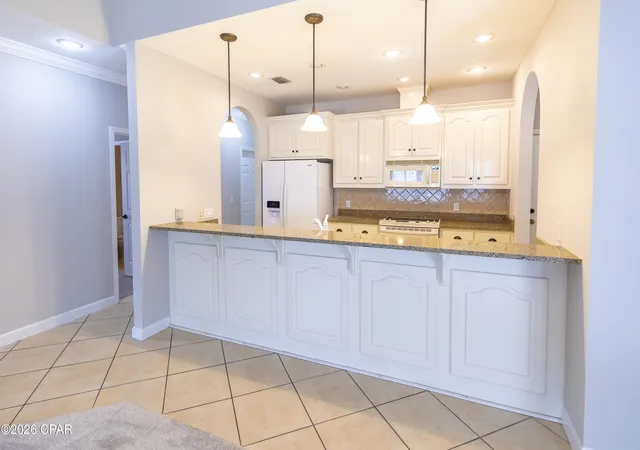 Photo 3 of Single family home for sale at 220 Lakeridge Dr, Panama City, FL 32405 | MLS# 792171 | Listing updated on 2026-08-31