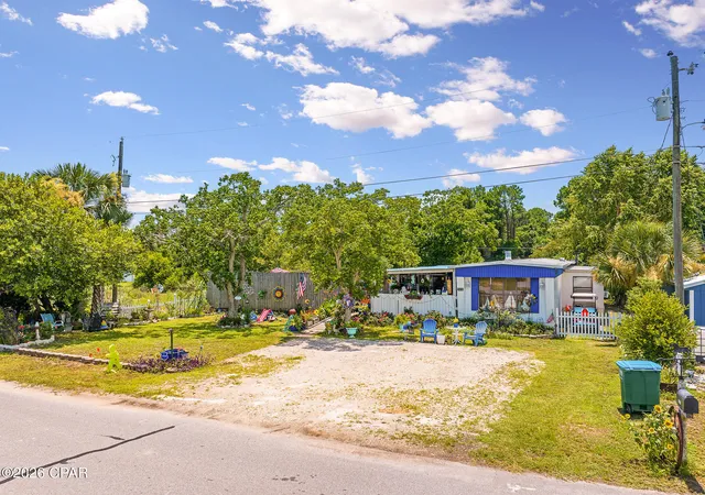 Photo 3 of Manufactured home for sale at 19429 Plaza Ave, Panama City Beach, FL 32413 | MLS# 792218 | Listing updated on 2026-08-29