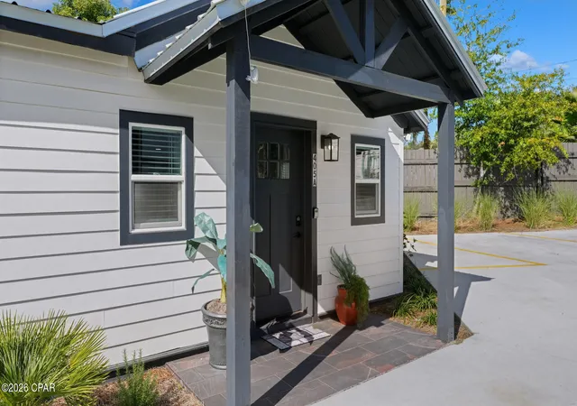 Photo 3 of Multi family home for sale at 405 Massalina Dr, Panama City, FL 32401 | MLS# 792225 | Listing updated on 2026-08-27