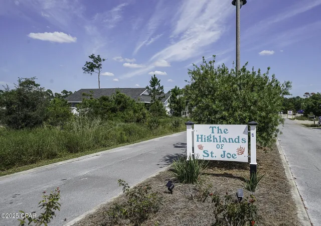 Photo 3 of Sale Pending at 103 Gulf Ter Ln, Port St Joe, FL 32456 | MLS# 792254 | Listing updated on 2026-09-04