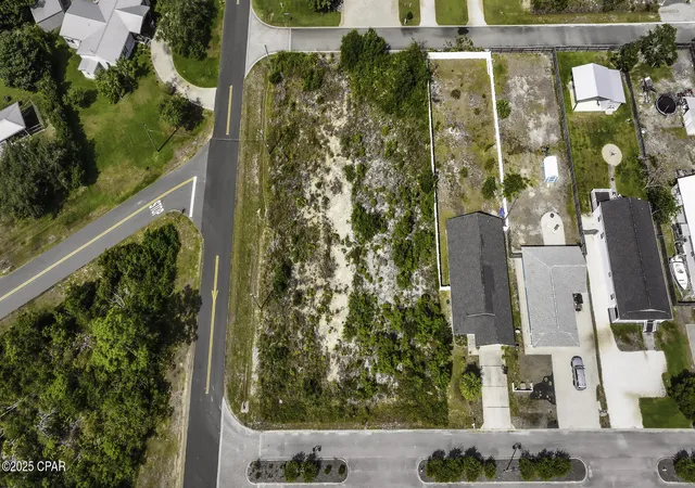 Photo 4 of Sale Pending at 103 Gulf Ter Ln, Port St Joe, FL 32456 | MLS# 792254 | Listing updated on 2026-09-04