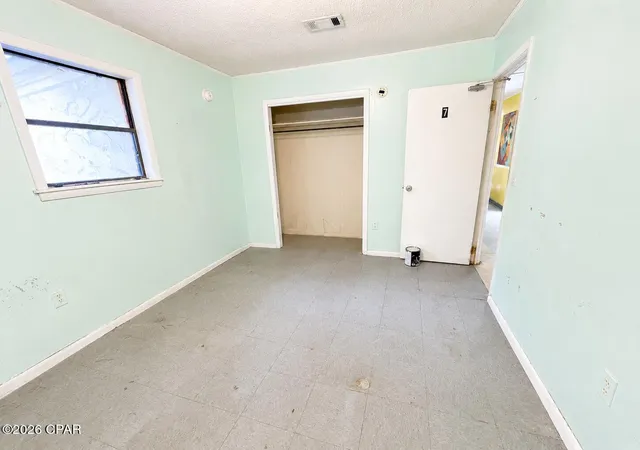 Photo 4 of Single family home for sale at 2233 Pate Pond Rd, Caryville, FL 32427 | MLS# 792335 | Listing updated on 2026-08-18