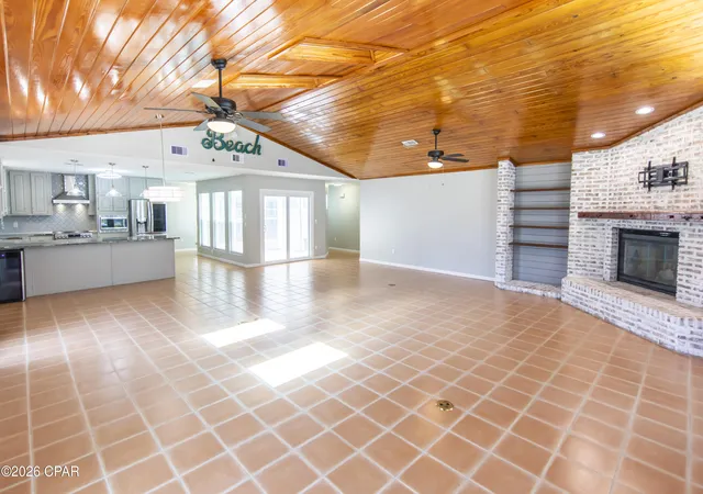 Photo 4 of Single family home for sale at 215 Moonlight Bay Dr, Panama City Beach, FL 32407 | MLS# 792486 | Listing updated on 2026-07-31