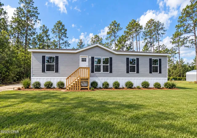 Photo 2 of Manufactured home for sale at 420 Hickory Blf Cir, Panama City, FL 32409 | MLS# 792597 | Listing updated on 2026-09-14