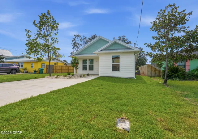 Photo 4 of Sale Pending at 206 Lantana St, Panama City Beach, FL 32407 | MLS# 792667 | Listing updated on 2026-09-08
