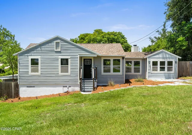 Photo 2 of Single family home for sale at 1303 E 2nd Court, Panama City, FL 32401 | MLS# 792798 | Listing updated on 2026-09-11