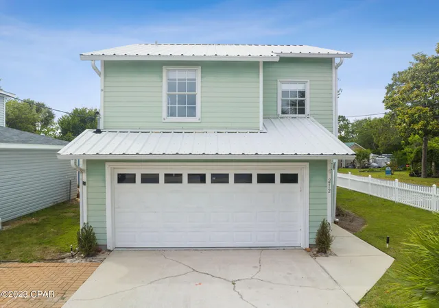 Photo 3 of Sale Pending at 212 Sands St, Panama City Beach, FL 32413 | MLS# 792801 | Listing updated on 2026-08-31