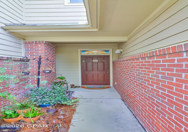 Photo 3 of Townhouse for sale at 402 Baldwin Rowe Cir, Panama City, FL 32405 | MLS# 792838 | Listing updated on 2026-09-15