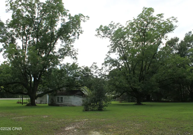 Photo 4 of Single family home for sale at 3801 Fl 2, Graceville, FL 32440 | MLS# 792853 | Listing updated on 2026-08-15