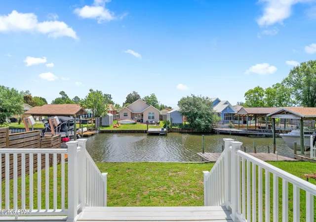 Townhouse for sale at 1319 Capri Dr, Panama City, FL 32405 | MLS# 792478