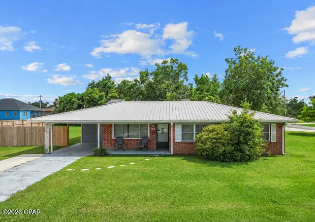 Photo 1 of Single family home for sale at 709 W 5th Street, Lynn Haven, FL 32444 | MLS# 792890 | Listing updated on 2026-09-14