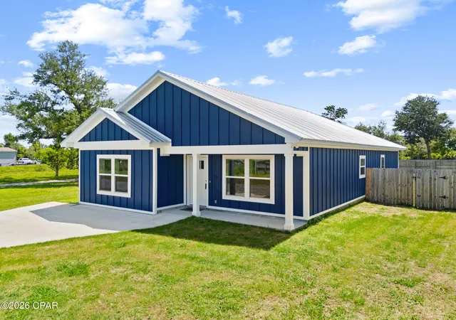 Photo 1 of Single family home for sale at 721 Arrow St, Panama City, FL 32404 | MLS# 792936 | Listing updated on 2026-09-01