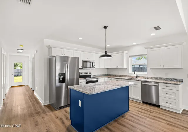 Photo 3 of Single family home for sale at 721 Arrow St, Panama City, FL 32404 | MLS# 792936 | Listing updated on 2026-09-01