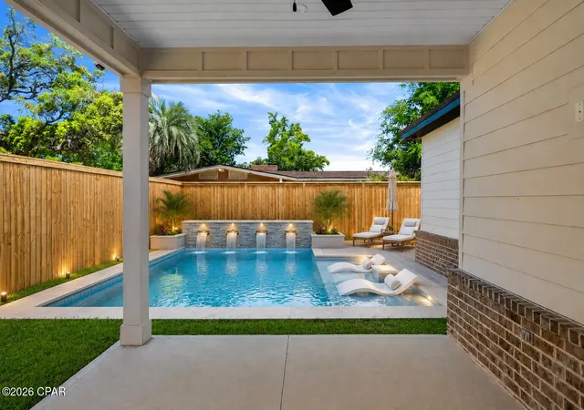 Photo 2 of Sale Pending at 3116 Kings Dr, Panama City, FL 32405 | MLS# 793032 | Listing updated on 2026-08-28