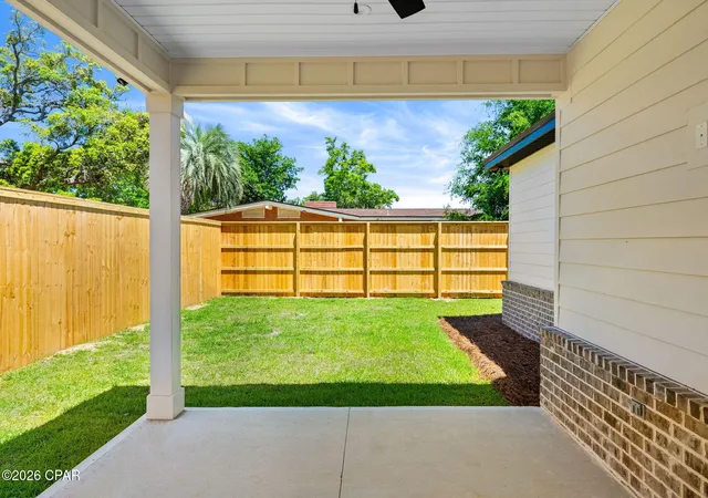 Photo 3 of Sale Pending at 3116 Kings Dr, Panama City, FL 32405 | MLS# 793032 | Listing updated on 2026-08-28