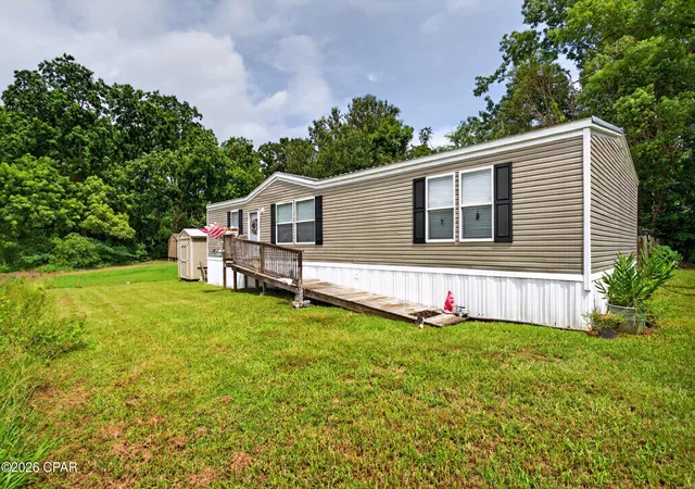Photo 2 of Manufactured home for sale at 103 Stewart St, Bonifay, FL 32425 | MLS# 793035 | Listing updated on 2026-09-24