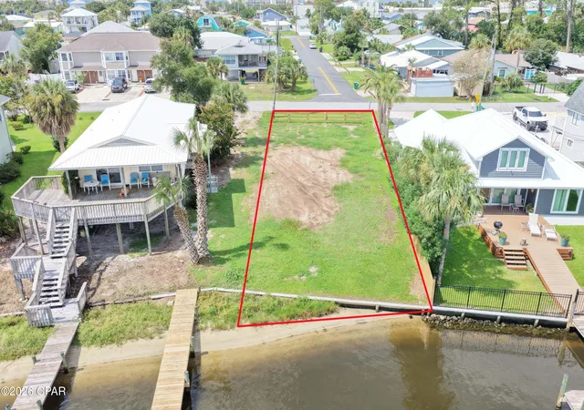 Photo 2 of Sale Pending at 7304 S Lagoon Dr, Panama City, FL 32408 | MLS# 793039 | Listing updated on 2026-09-15