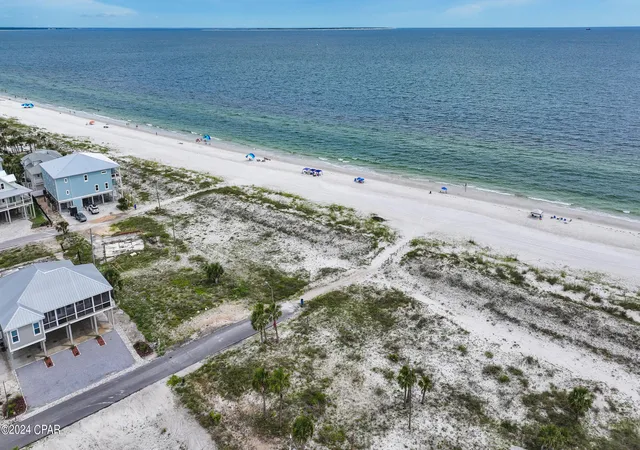 Photo 4 of Sale Pending at 106 S 29th Street, Mexico Beach, FL 32456 | MLS# 793044 | Listing updated on 2026-09-11