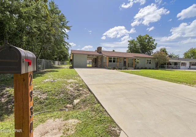 Photo 3 of Single family home for sale at 2930 N Kirkwell Ave, Panama City, FL 32405 | MLS# 793053 | Listing updated on 2026-09-14