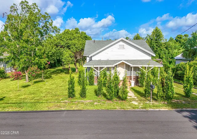 Photo 3 of Single family home for sale at 315 Springfield Ave, Panama City, FL 32401 | MLS# 793117 | Listing updated on 2026-09-16