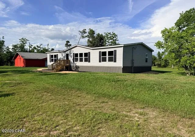 Photo 3 of Manufactured home for sale at 142 Dogwood Way, Panama City, FL 32404 | MLS# 793122 | Listing updated on 2026-08-21