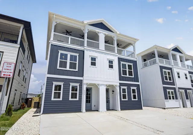 Photo 4 of House for sale at 5233 Thomas Dr, Panama City, FL 32408 | MLS# 793129 | Listing updated on 2026-09-14