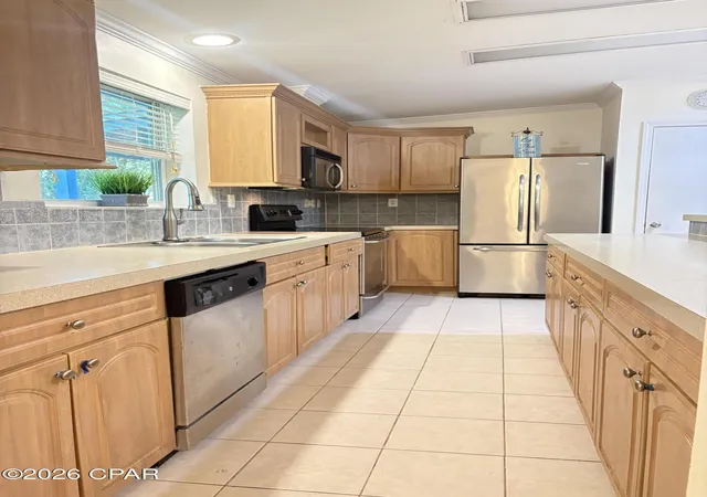 Photo 4 of Sale Pending at 447 Dolphin St, Port St Joe, FL 32456 | MLS# 793158 | Listing updated on 2026-09-14