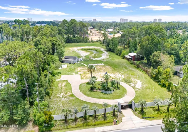 Photo 3 of Sale Pending at 7413 Laird St, Panama City, FL 32408 | MLS# 793159 | Listing updated on 2026-09-15