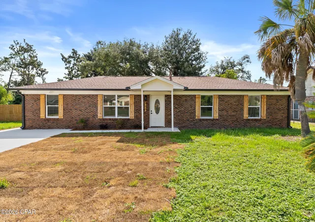 Photo 2 of Single family home for sale at 909 Louisiana Ave, Lynn Haven, FL 32444 | MLS# 793237 | Listing updated on 2026-10-07