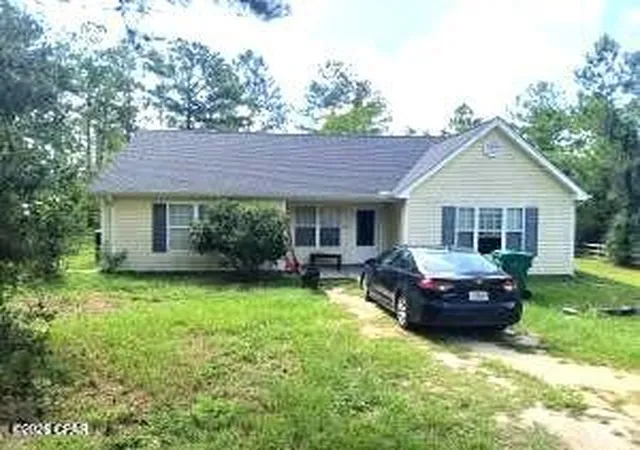 Photo 1 of Sale Pending at 568 Onida St #Unit 4, Alford, FL 32420 | MLS# 793245 | Listing updated on 2026-09-28