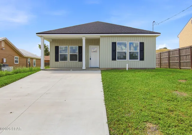 Photo 1 of Single family home for sale at 7582 Kelsey Dr, Panama City, FL 32404 | MLS# 793396 | Listing updated on 2026-09-03