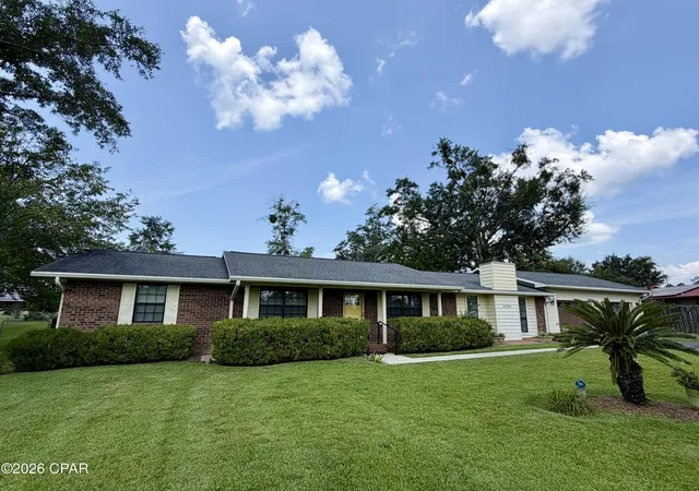 Single family home for sale at 2856 Wildwood Cir, Marianna, FL 32448 | MLS# 793416