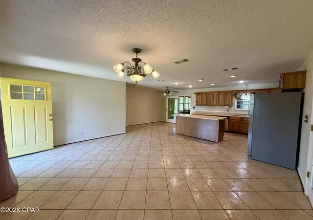 Photo 3 of Single family home for sale at 2856 Wildwood Cir, Marianna, FL 32448 | MLS# 793416 | Listing updated on 2026-08-31