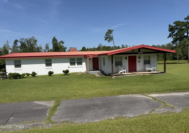 Photo 2 of Single family home for sale at 379 Lakepoint Rd, Alford, FL 32420 | MLS# 793438 | Listing updated on 2026-08-03