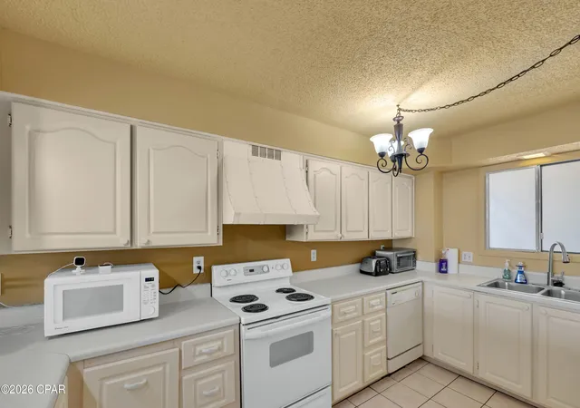 Photo 3 of Condo for sale at 5801 Thomas Dr #1305, Panama City, FL 32408 | MLS# 793460 | Listing updated on 2026-08-02