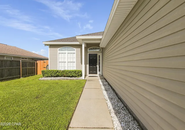 Photo 2 of Sale Pending at 2407 Volusia Ave, Panama City, FL 32405 | MLS# 793492 | Listing updated on 2026-08-20