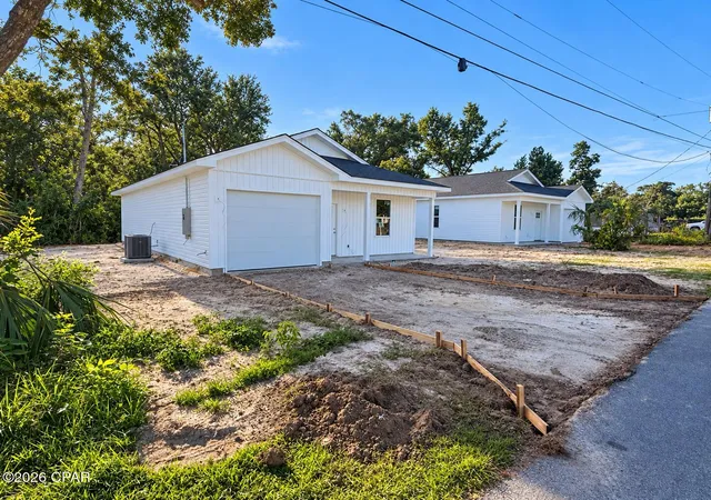 Photo 2 of Single family home for sale at 322 Detroit Ave, Panama City, FL 32401 | MLS# 793536 | Listing updated on 2026-10-06