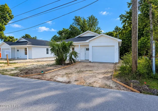 Photo 2 of Single family home for sale at 320 Detroit Ave, Panama City, FL 32401 | MLS# 793538 | Listing updated on 2026-10-06