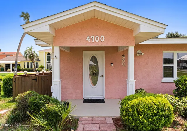 Photo 3 of Single family home for sale at 4700 E 6th Street, Panama City, FL 32404 | MLS# 793548 | Listing updated on 2026-08-24