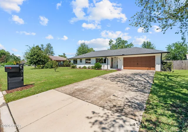 Photo 2 of Sale Pending at 4018 Valencia Ct, Panama City, FL 32405 | MLS# 793553 | Listing updated on 2026-09-04